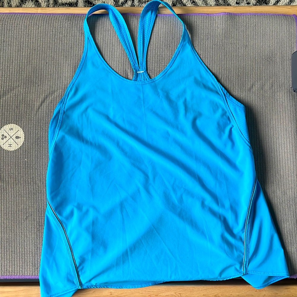 Lululemon Tank 10